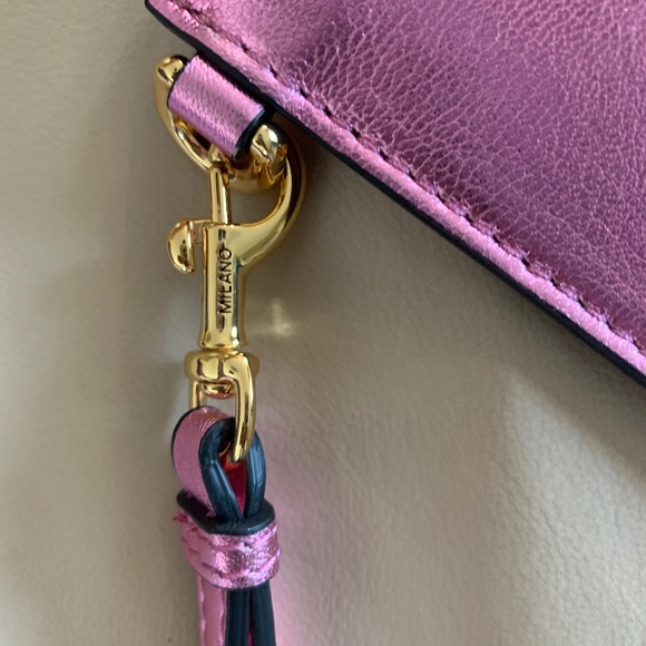 MOSCHINO Logo-Plaque Leather Clutch - Picture 4 of 16